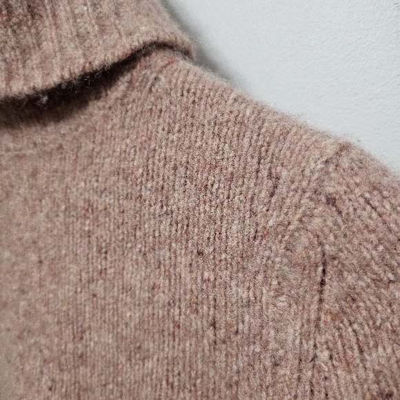 Cozy Women's Sweater in Soft Beige - Picture 2 of 6